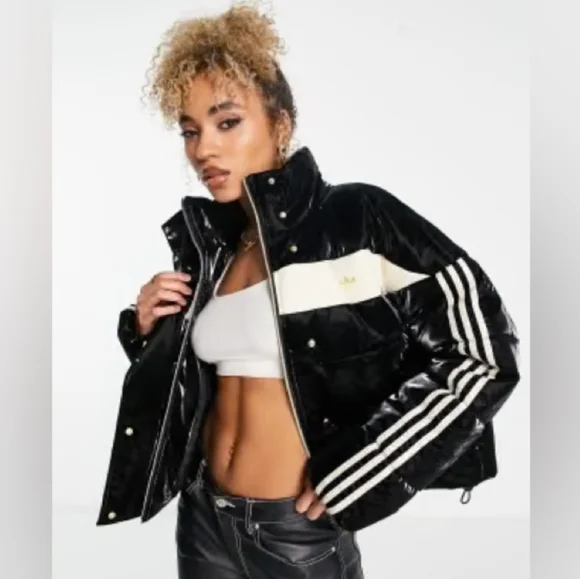 Adidas Ski Chic Cropped Puffer Jacket Black/Cream Size Medium - Picture 2 of 10